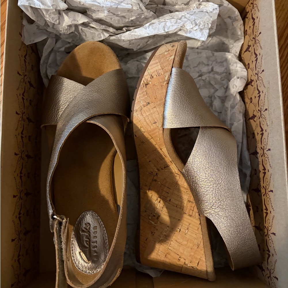Clark’s Metallic Wedge Sandals